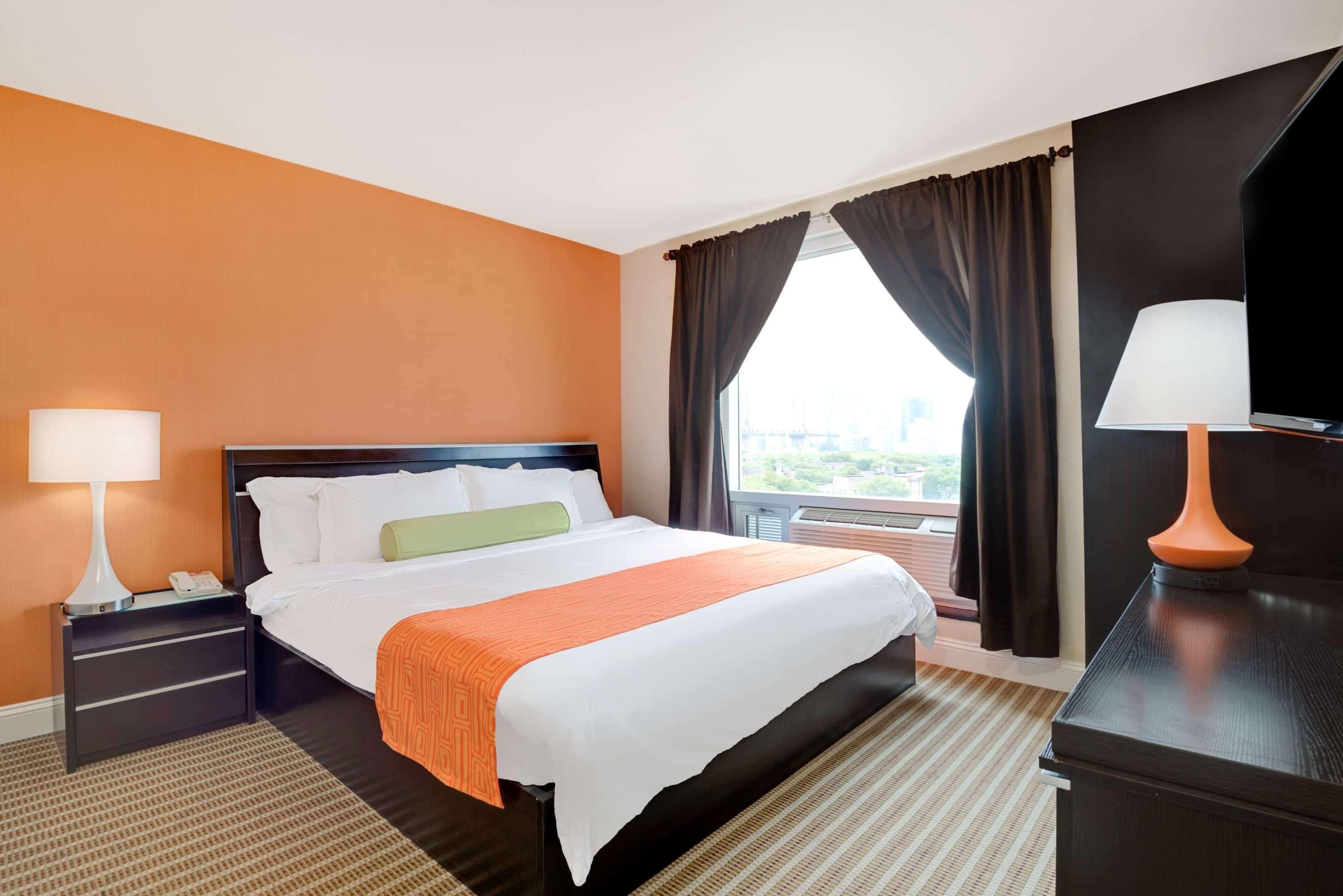 ฮาวเวิร์ด จอห์นสัน บาย วินด์แฮม ลองไอส์แลนด์ซิตี้ Hotel นิวยอร์ก ภายนอก รูปภาพ
