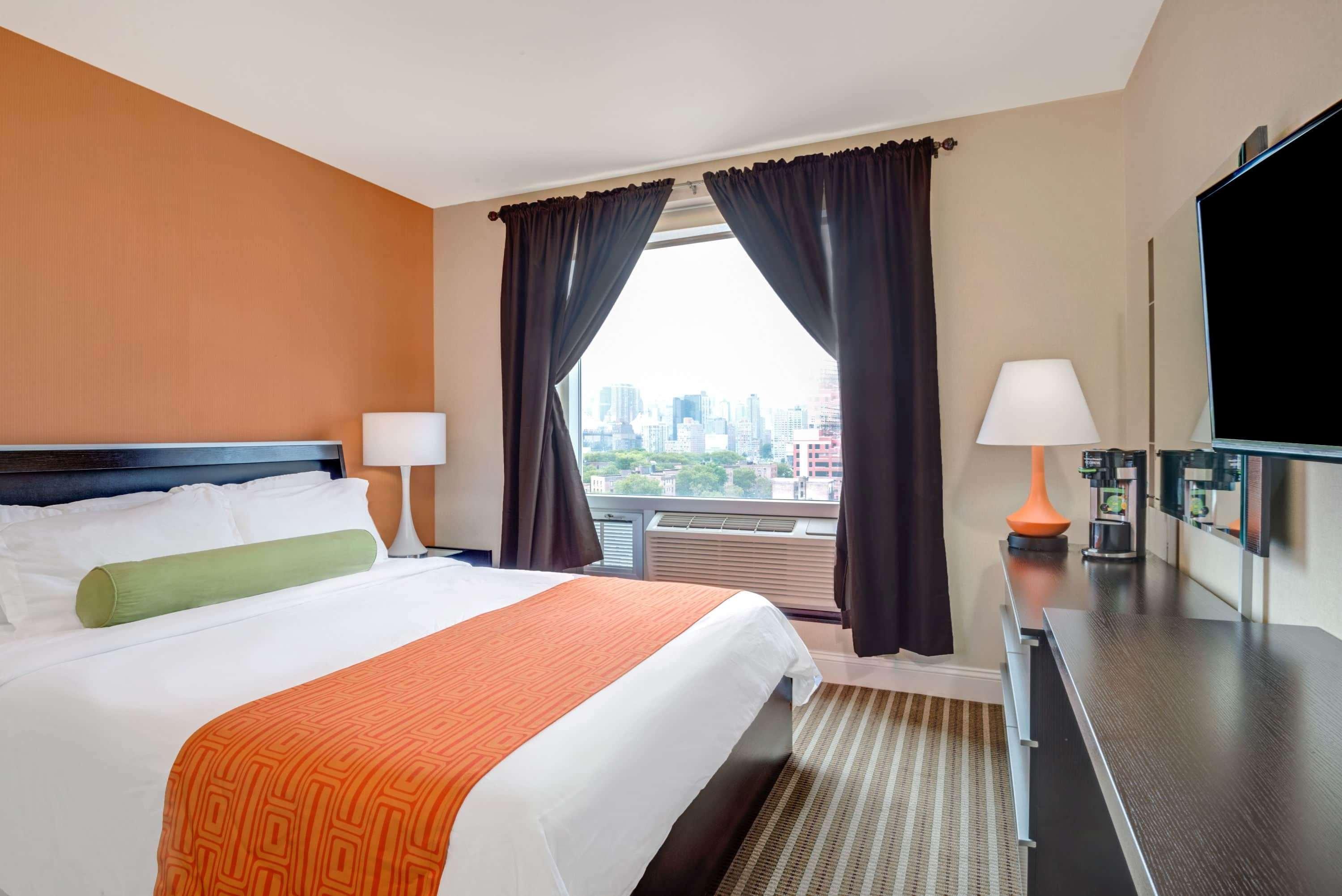 ฮาวเวิร์ด จอห์นสัน บาย วินด์แฮม ลองไอส์แลนด์ซิตี้ Hotel นิวยอร์ก ภายนอก รูปภาพ