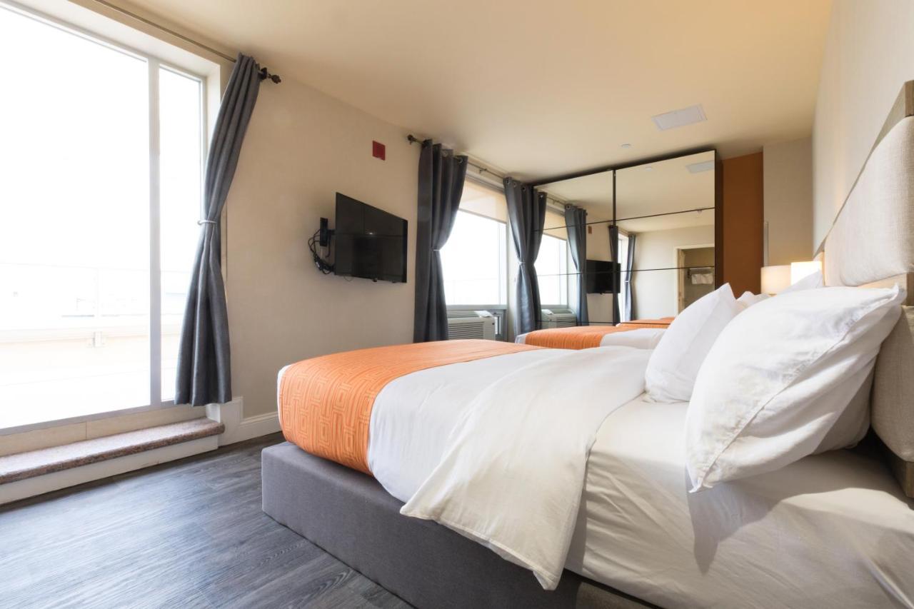 ฮาวเวิร์ด จอห์นสัน บาย วินด์แฮม ลองไอส์แลนด์ซิตี้ Hotel นิวยอร์ก ภายนอก รูปภาพ