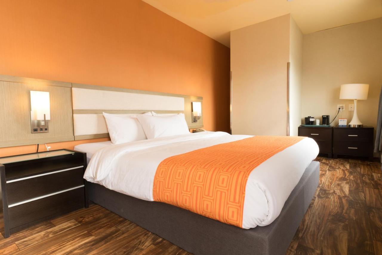 ฮาวเวิร์ด จอห์นสัน บาย วินด์แฮม ลองไอส์แลนด์ซิตี้ Hotel นิวยอร์ก ภายนอก รูปภาพ