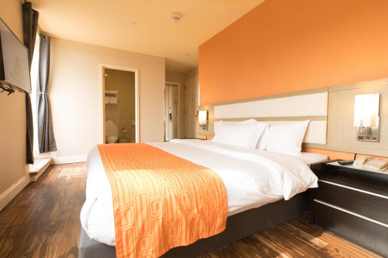 ฮาวเวิร์ด จอห์นสัน บาย วินด์แฮม ลองไอส์แลนด์ซิตี้ Hotel นิวยอร์ก ภายนอก รูปภาพ