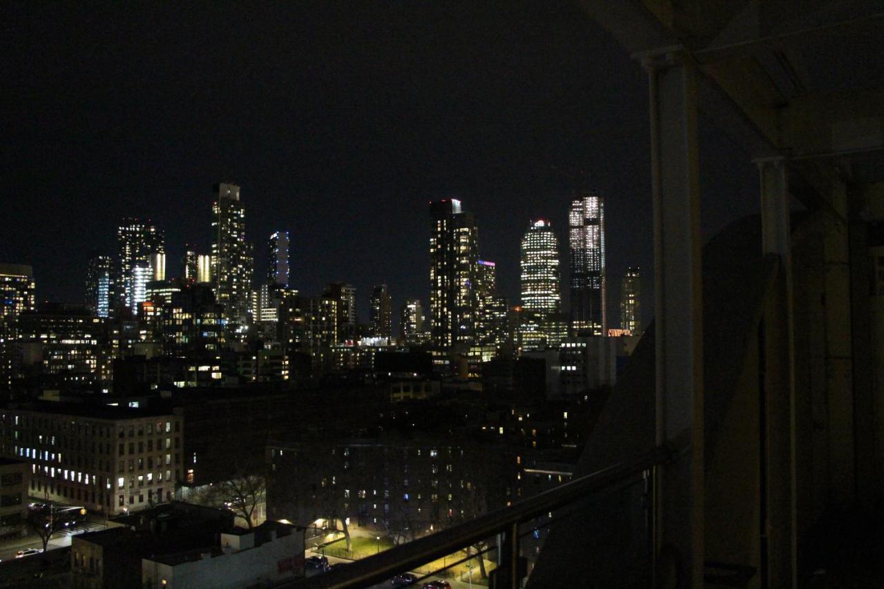 ฮาวเวิร์ด จอห์นสัน บาย วินด์แฮม ลองไอส์แลนด์ซิตี้ Hotel นิวยอร์ก ภายนอก รูปภาพ